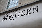 Логотип дизайнерского дома «Alexander McQueen»